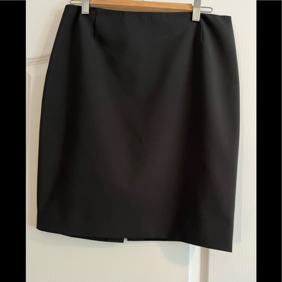 Elie Tahari pencil skirt - Picture 1 of 4